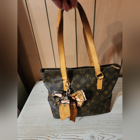 Louis Vuitton shoulder bag